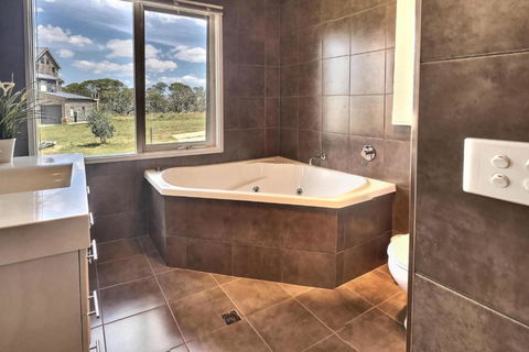 Alpine Edge - Tourism Noosa 4