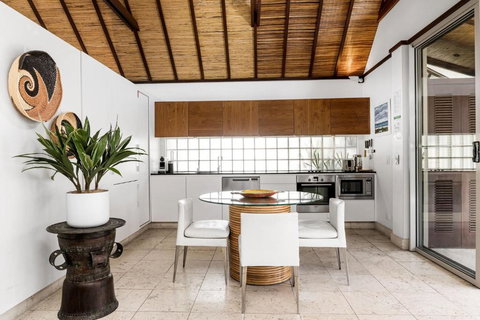 Amala Villa - Tourism Noosa 3