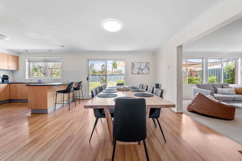 Amalena By The Sea - Tourism Noosa 4