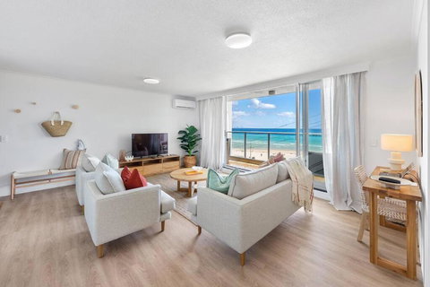 Amazing Beach View And Perfect Location Kirra - Tourism Noosa 0