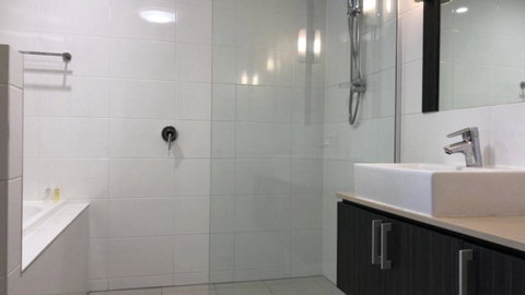 Amazing Views, Walk Everywhere! - Tourism Noosa 4