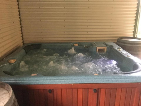 Angaston By The Winter Creek - Tourism Noosa 2