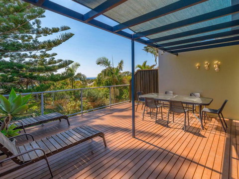 Angourie Blue 8 - Tourism Noosa 3