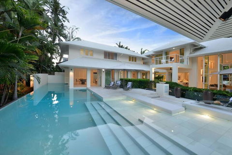 Anjea - Luxury 5 Bedroom Home By The Beach - Tourism Noosa 0