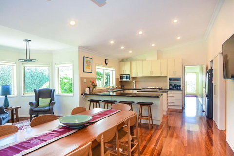 Anker - Tourism Noosa 2