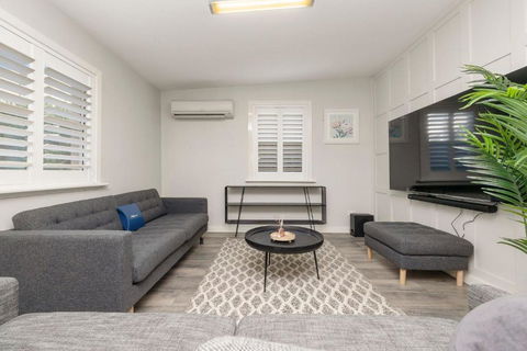 Azami - Charming Gilbert Cottage - Tourism Noosa 3
