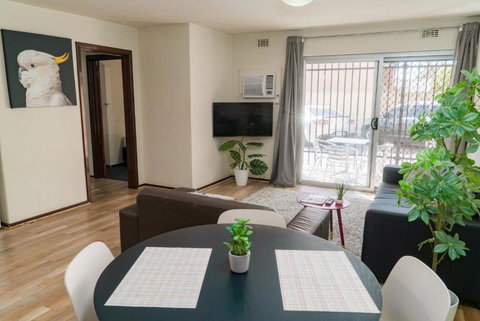 Apartment 4 Burswood - Tourism Noosa 0