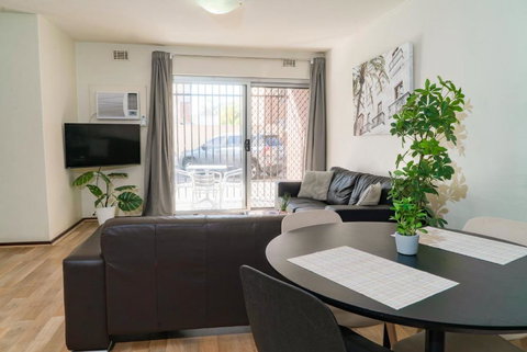 Apartment 4 Burswood - Tourism Noosa 1