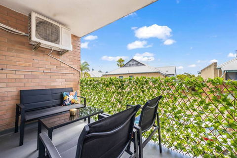 Apartment 8 Burswood - Tourism Noosa 3