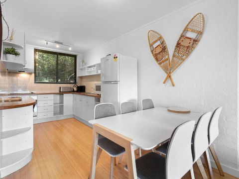 Aspen Court 8 - Tourism Noosa 4