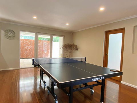 Aussie Escape Poolside Comfort And Relaxation - Tourism Noosa 3