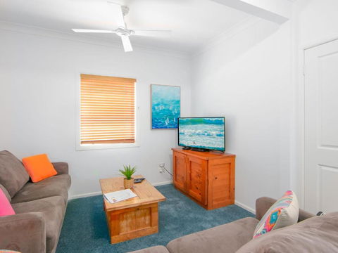 Avalon 2 - Tourism Noosa 0