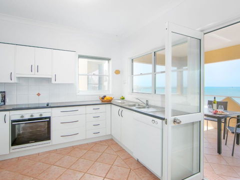Avalon 2 - Tourism Noosa 2