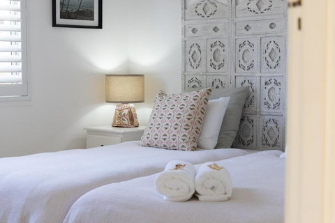 Avalon Beach Cottage, Private, 150m To The Beach! - Tourism Noosa 4