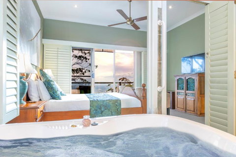 Avocado Sunset Bed & Breakfast - Tourism Noosa 0