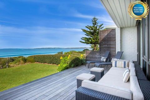 Azure Absolute Beachfront I Pet Friendly - Tourism Noosa 0