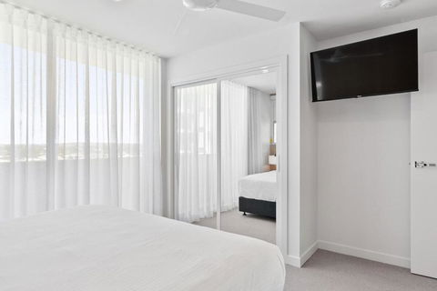 Azzure Escape - Tourism Noosa 1