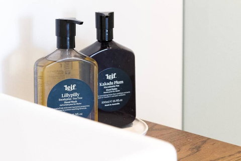 BAY PROPERTIES . Bridgewood - Tourism Noosa 2