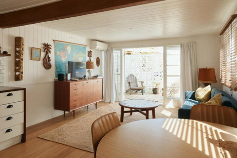 BAY PROPERTIES . The Sailors Bungalow - Tourism Noosa 0