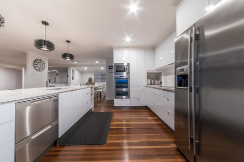 Hayman Views - Tourism Noosa 1