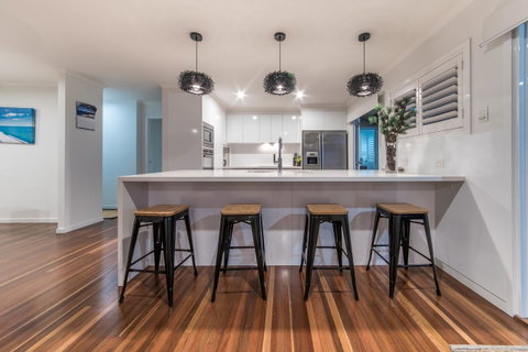 Hayman Views - Tourism Noosa 18