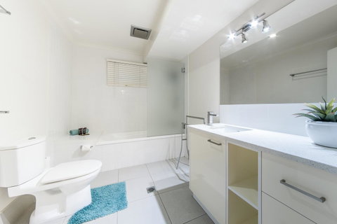 Hayman Views - Tourism Noosa 6