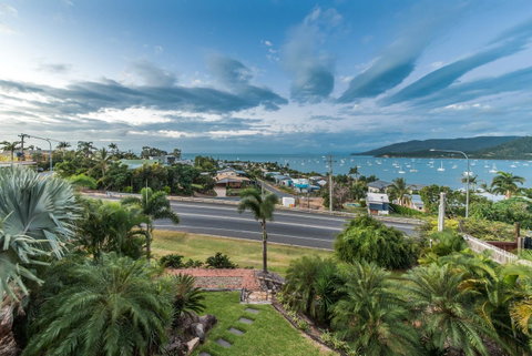 Hayman Views - Tourism Noosa 2