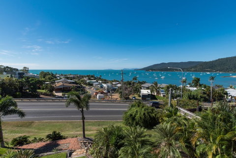 Hayman Views - Tourism Noosa 10