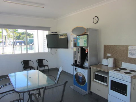 NRMA Bowen Beachfront Holiday Park - Tourism Noosa 25