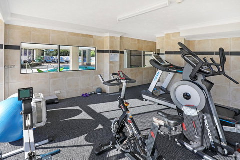Pacific Regis Beachfront Holiday Apartments - Tourism Noosa 8