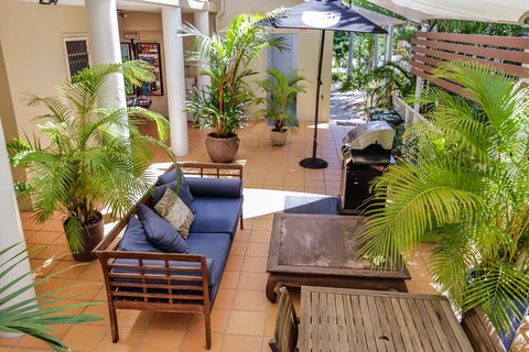 Port Douglas Apartments - Adults Only Oasis - Tourism Noosa 42