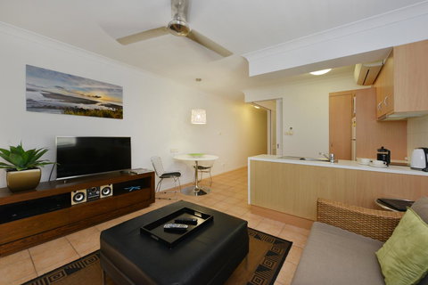 Port Douglas Apartments - Adults Only Oasis - Tourism Noosa 23