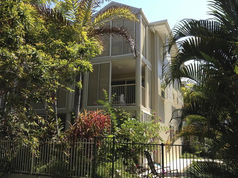 Port Douglas Apartments - Adults Only Oasis - Tourism Noosa 38