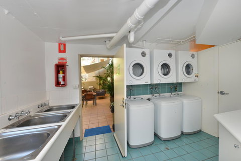 Port Douglas Apartments - Adults Only Oasis - Tourism Noosa 24