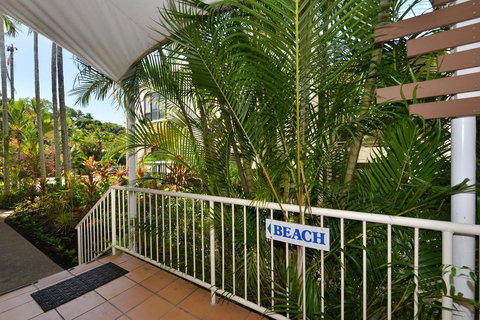 Port Douglas Apartments - Adults Only Oasis - Tourism Noosa 26