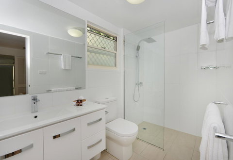 Port Douglas Apartments - Adults Only Oasis - Tourism Noosa 32