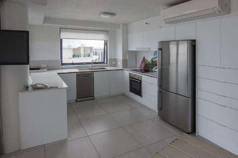 Centrepoint Apartments Caloundra - Tourism Noosa 11