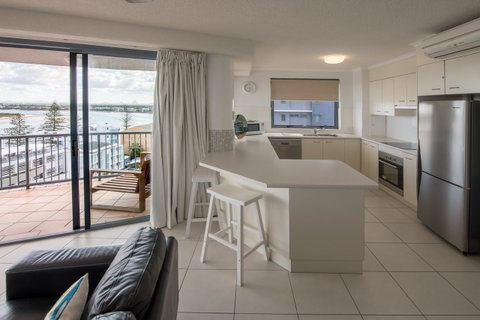Centrepoint Apartments Caloundra - Tourism Noosa 8