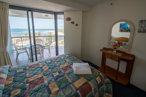 Centrepoint Apartments Caloundra - Tourism Noosa 36