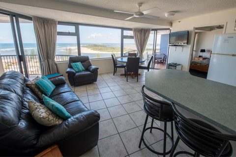 Centrepoint Apartments Caloundra - Tourism Noosa 33