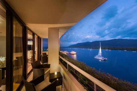 Hilton Cairns - Tourism Noosa 20