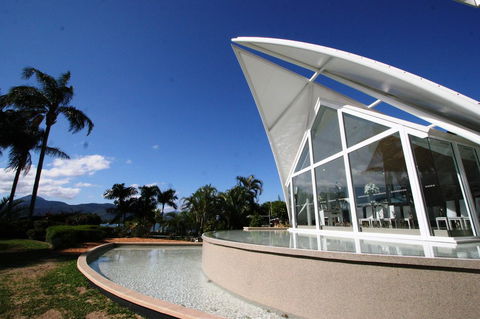 Hilton Cairns - Tourism Noosa 38