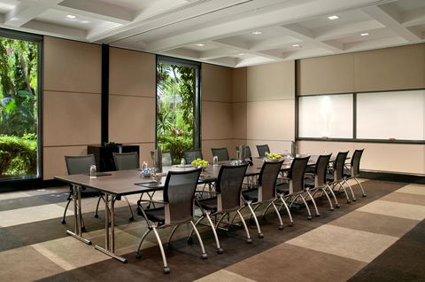 Hilton Cairns - Tourism Noosa 37