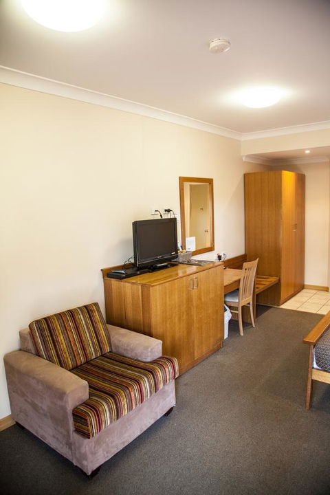Eastgate On The Range Motel - Tourism Noosa 3