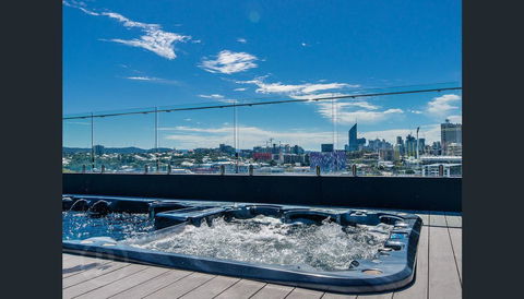 Eastwood Apartments - Tourism Noosa 1