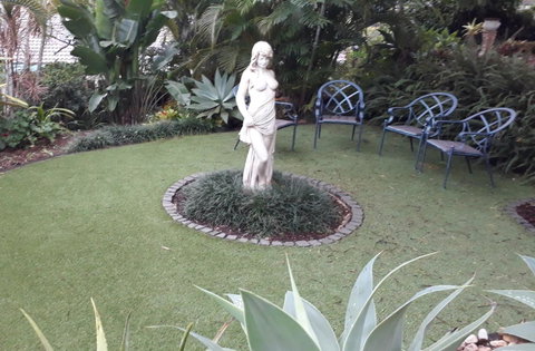 Private Apartment With Scenic Gardens - Tourism Noosa 1