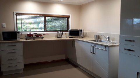 Private Apartment With Scenic Gardens - Tourism Noosa 9