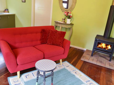 Apple Tree Cottage Montville - Tourism Noosa 17