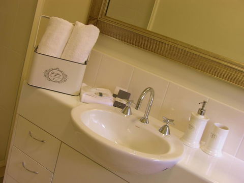 Apple Tree Cottage Montville - Tourism Noosa 19