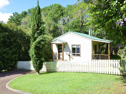 Apple Tree Cottage Montville - Tourism Noosa 15